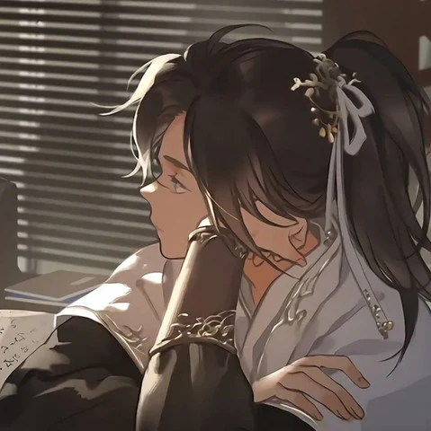 Warm Light by the Window — Matching Avatars · Izquierda