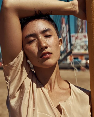 Sommersprossen: Das beste Make-up, um sie in Szene zu setzen