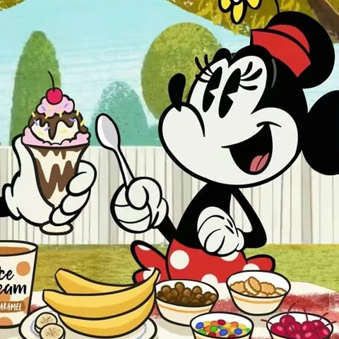 Mickey & Minnie Mouse — Ice Cream Cafe Date · Derecha