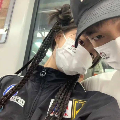 Matching Black Caps and Face Masks — Matching Avatars · Right