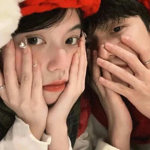 Red Hats and Playful Couple Portraits — Matching Avatars · Left