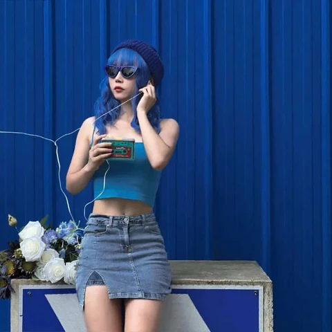 Matching Blue Outfits on a City Date — Matching Avatars · Left