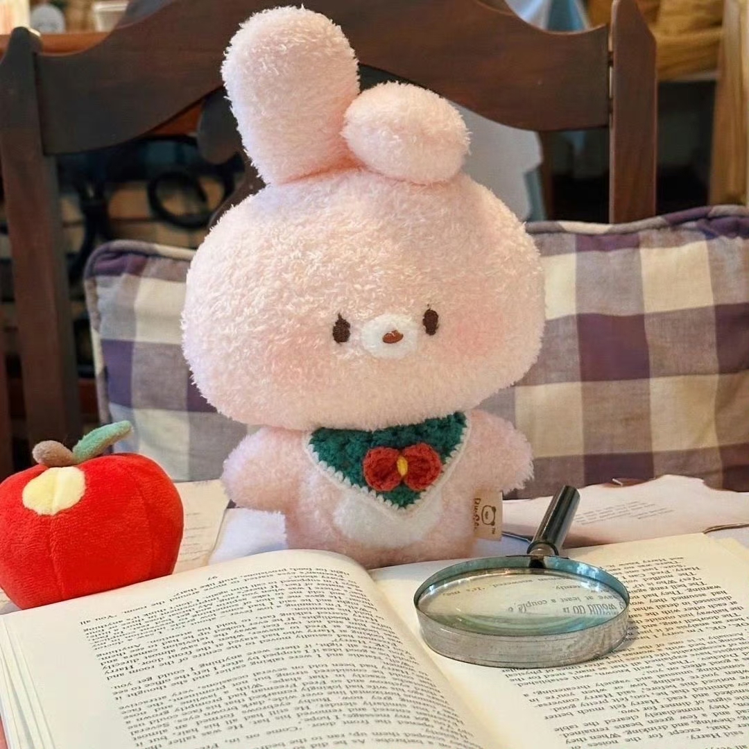 Bunny and Bear at a Checkered Dining Table — Matching Avatars · Izquierda