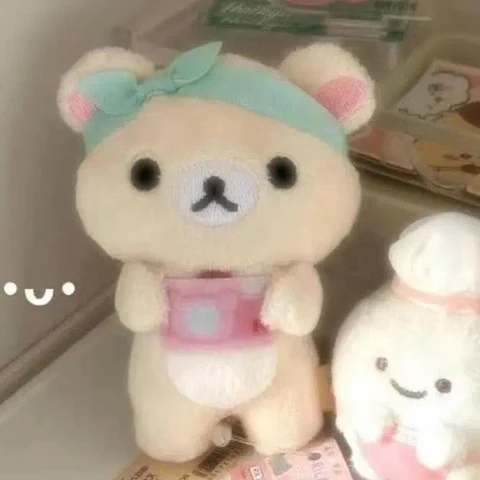 Plush Friends in Bunny-Ear Hats — Matching Avatars · Izquierda