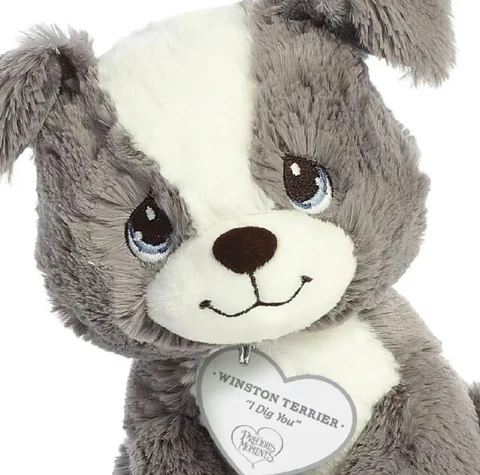 Puppy Plushies with Heart-Shaped Tags — Matching Avatars · Izquierda