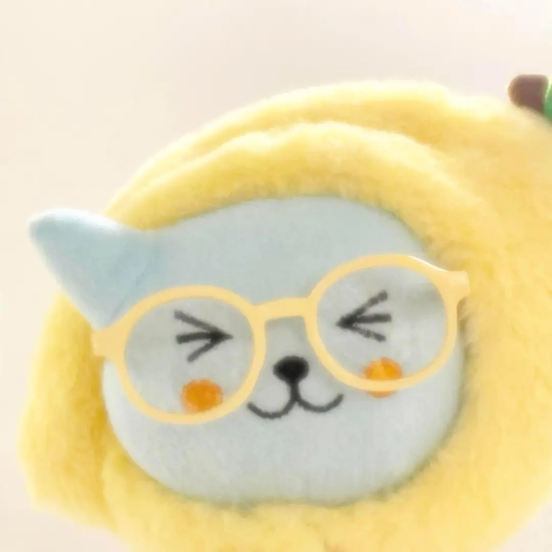 Fluffy Cats in Fruit Hats — Matching Avatars · Izquierda
