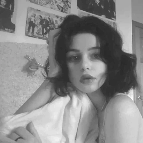 Monochrome Curls · S259