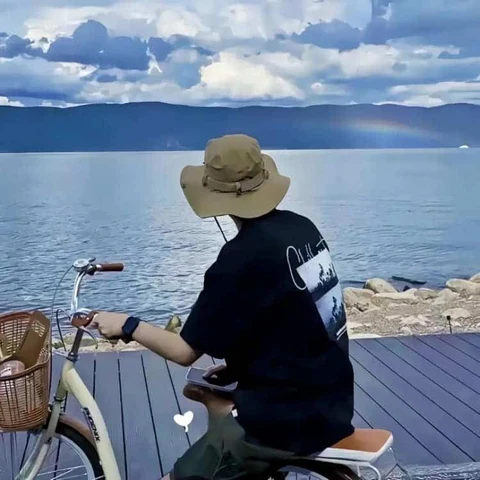 Cycling by a Lake · S285