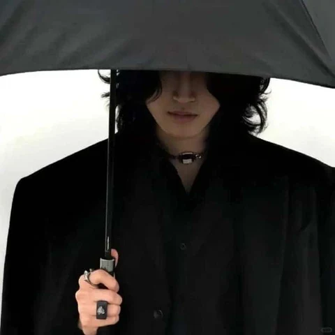 Black Outfit with an Umbrella · S296