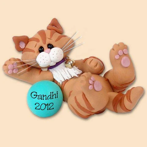 Clay Cat with Flower Paw Pads · S424